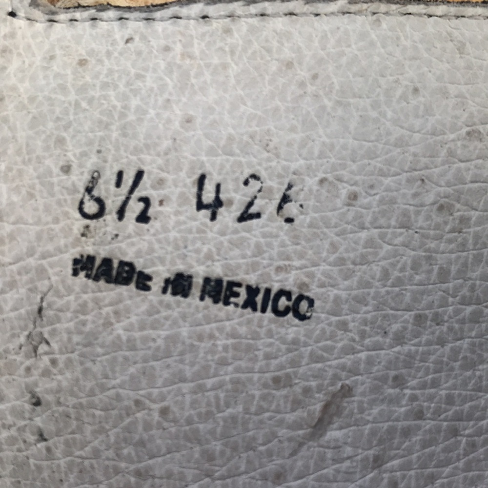 Beautiful Bed Stu boots - Picture 3 of 13